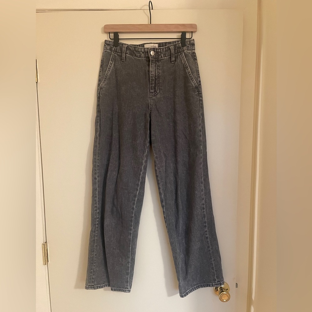 Grey Universal Threads Relaxed fit jeans, 00/24R